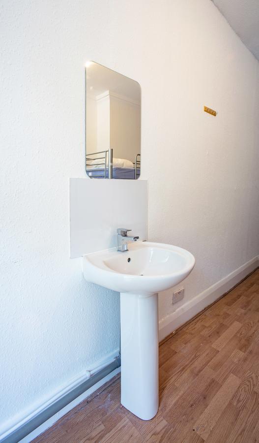 Mile End Beds Pansiyon Londra Dış mekan fotoğraf